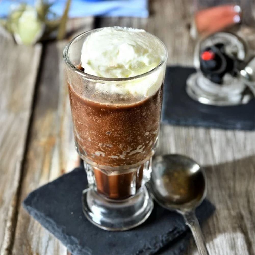 * Caffé freddo con Panna Catanese